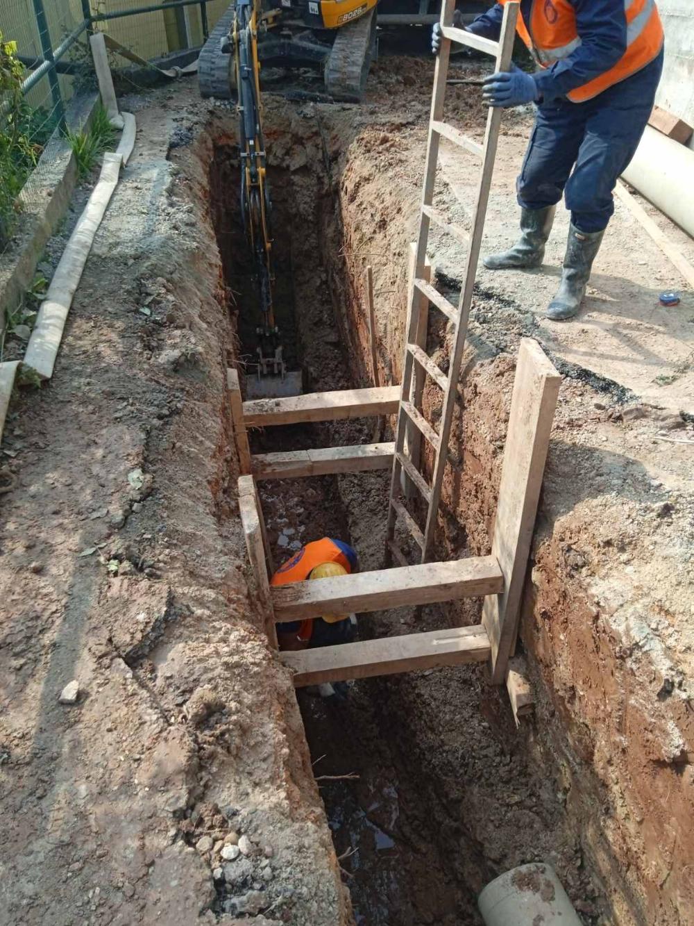 Služba održavanja kanalizacione mreže i objekata: RADOVI NA KANALIZACIONOJ MREŽI
