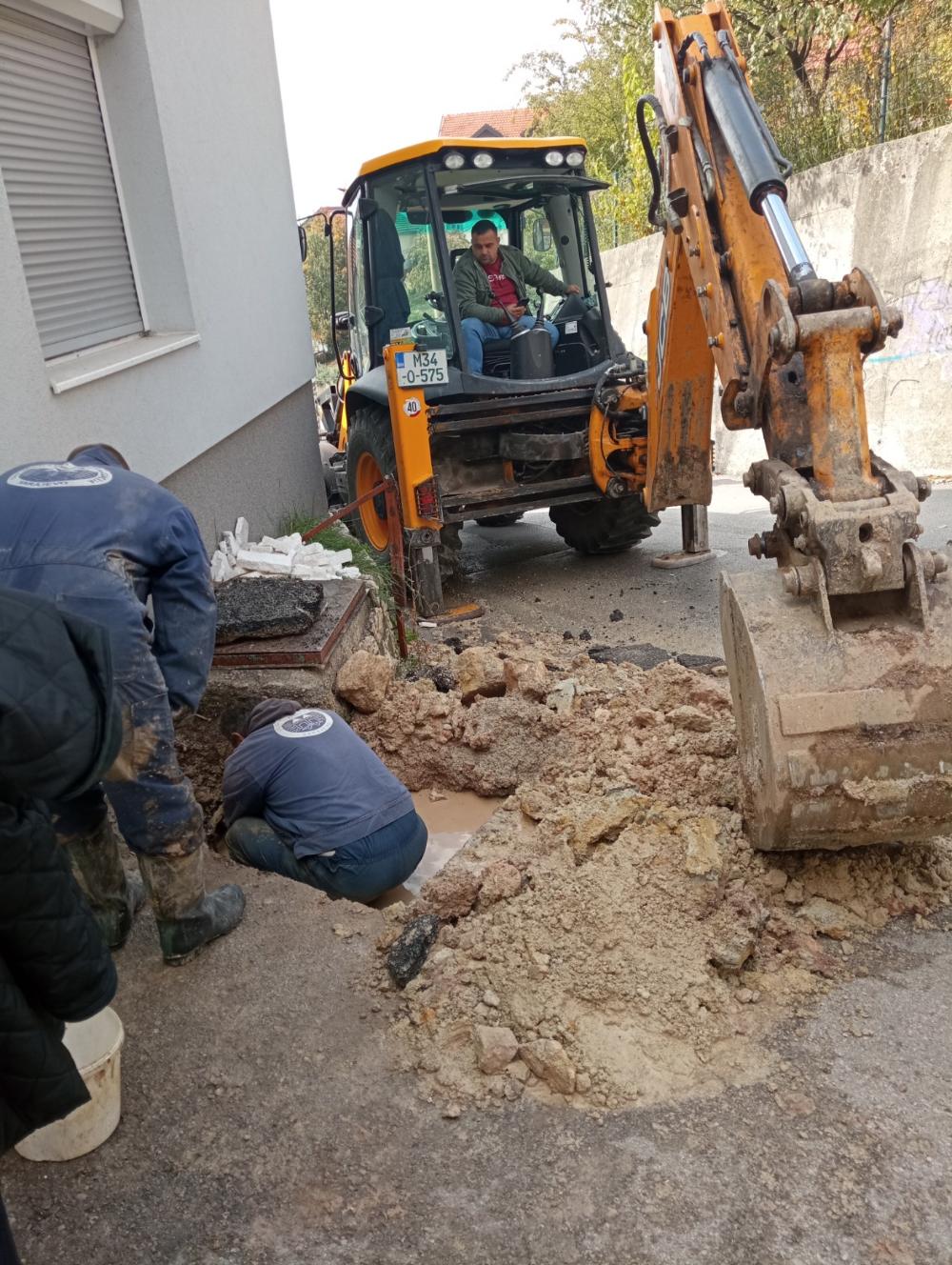 Služba za održavanje vodovodne mreže i objekata: POPRAVKE KVAROVA NA VODOVODNOJ MREŽI