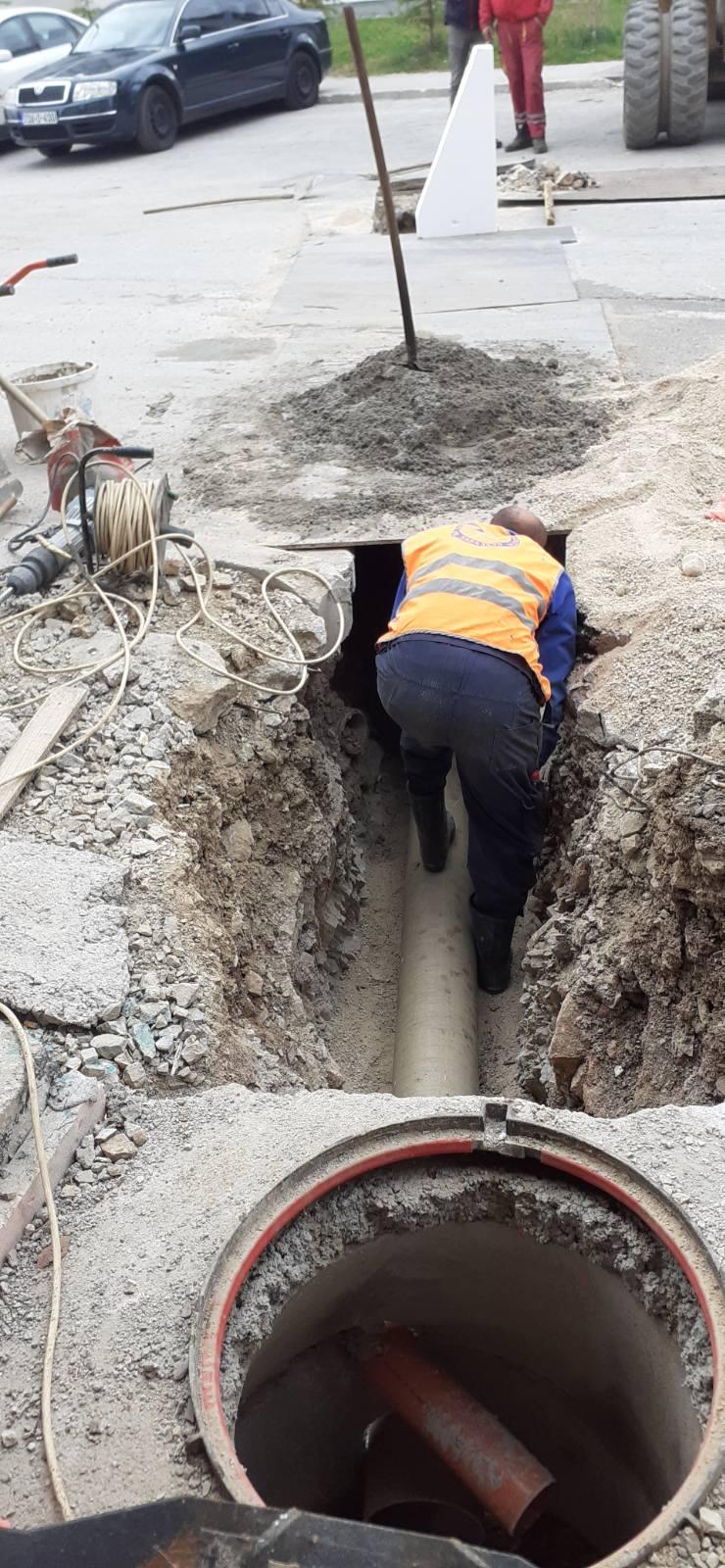 Služba održavanja kanalizacione mreže i objekata: RADOVI NA KANALIZACIONOJ MREŽI