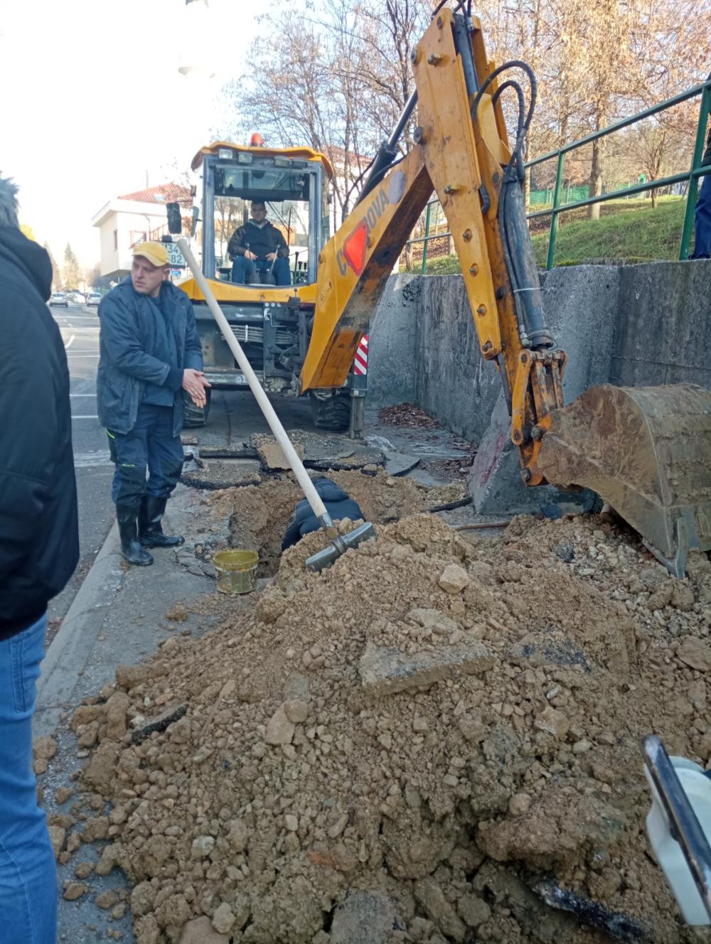 Popravke kvarova na vodovodnoj mreži 