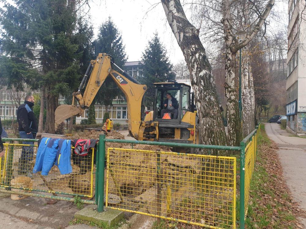 Radovi na vodovodnoj i kanalizacionoj mreži: Popravak glavne cijevi, izrada separatnog priključka...
