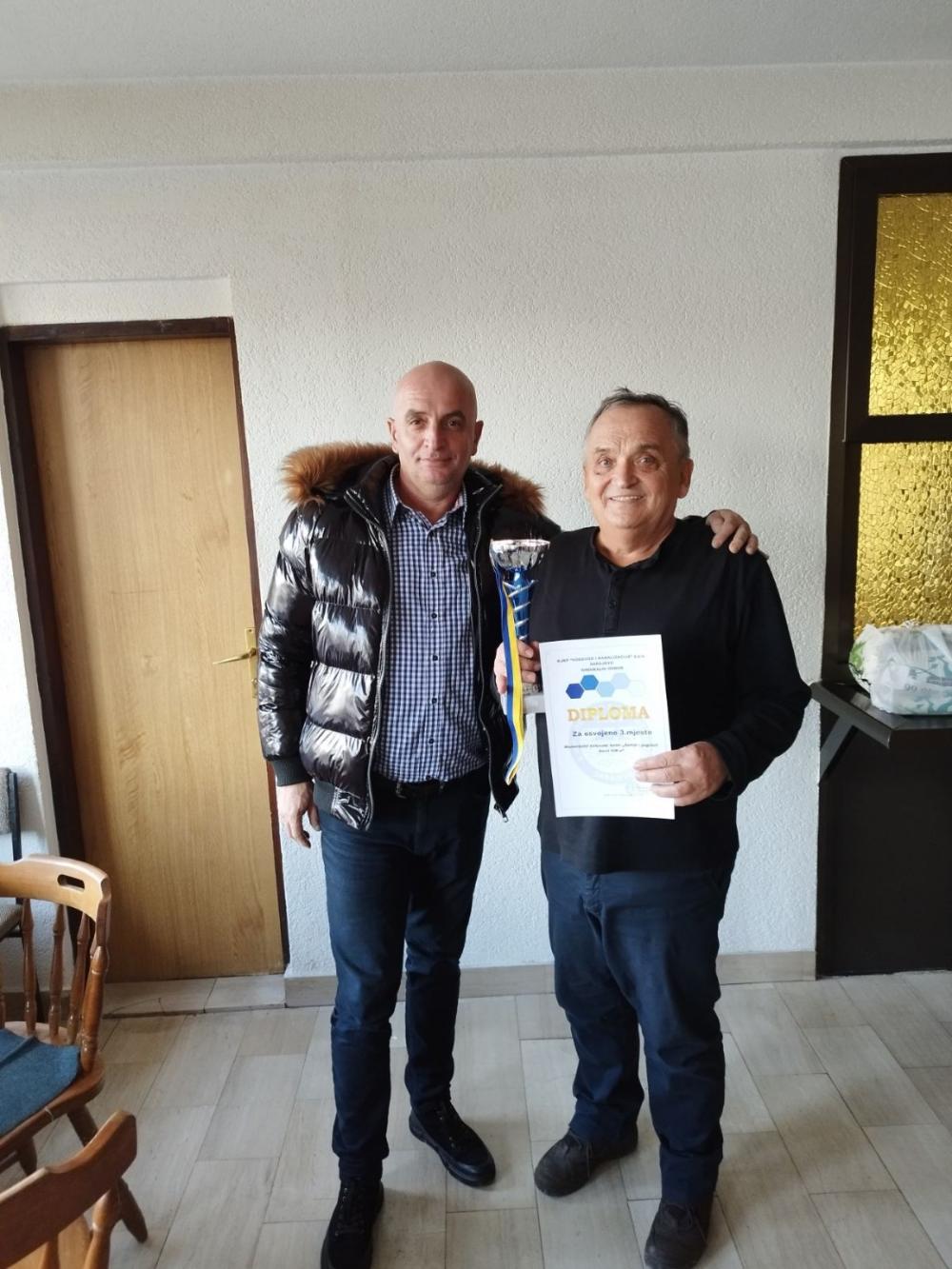 Ešef Korjenić osvojio prvo mjesto na tradicionalnom memorijalnom šahovskom turniru