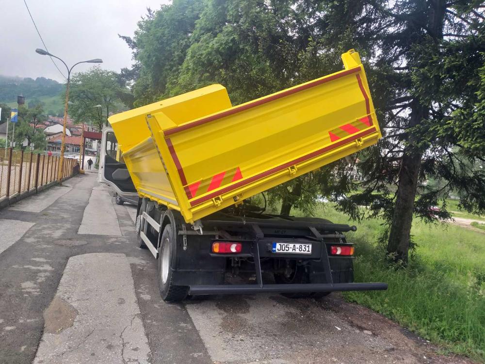 Olakšanje rada i mobilnosti ekipa na terenu: Ulaganje u zamjenu dijela teretnog vozila 