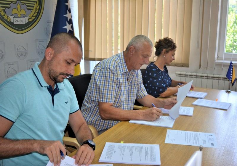 Potpisan ugovor vrijedan cca milion KM: U Krivoglavcima će se graditi dva rezervoara, rješavanje višedesenijskog problema mještana