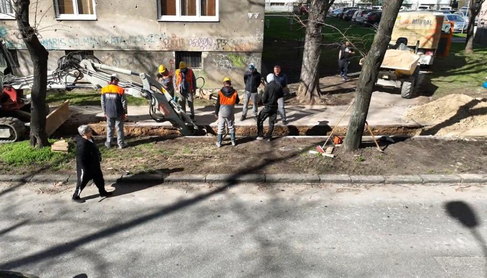 U prvoj sekciji druge tranše EBRD kredita rekonstruisana vodovodna mreža u 14 ulica, vrijednost radova iznosi cca 1.816.336 EUR