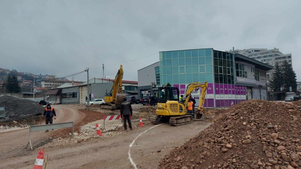 Okerić i Selimbegović sa direktorima ViK-a obišli radove na izgradnji kružnog toka u Novom Gradu: Značajan projekat koji svjedoči proaktivnoj politici Preduzeća