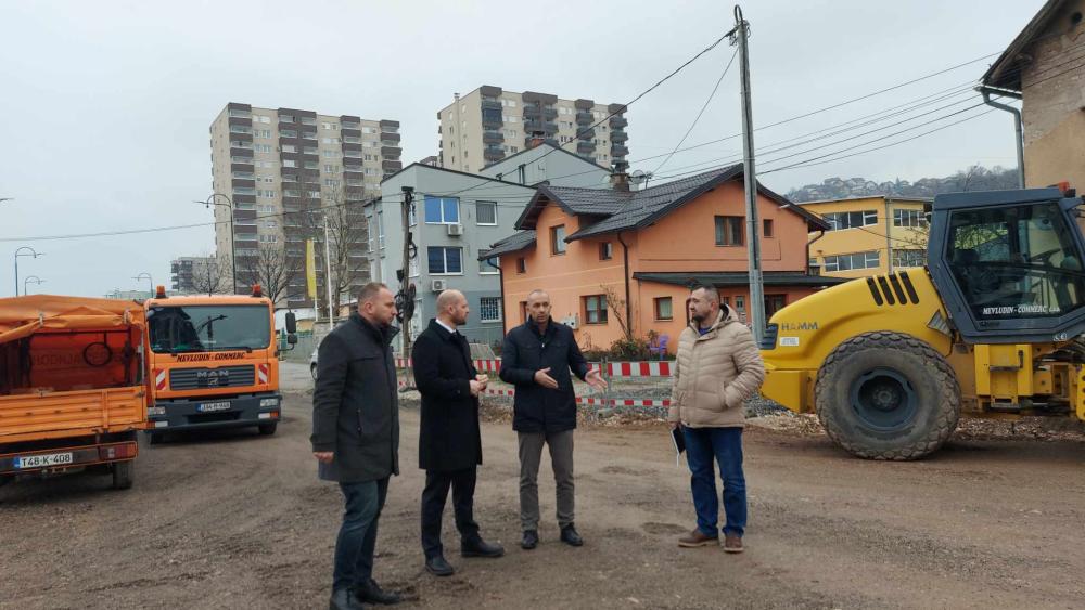 Okerić i Selimbegović sa direktorima ViK-a obišli radove na izgradnji kružnog toka u Novom Gradu: Značajan projekat koji svjedoči proaktivnoj politici Preduzeća