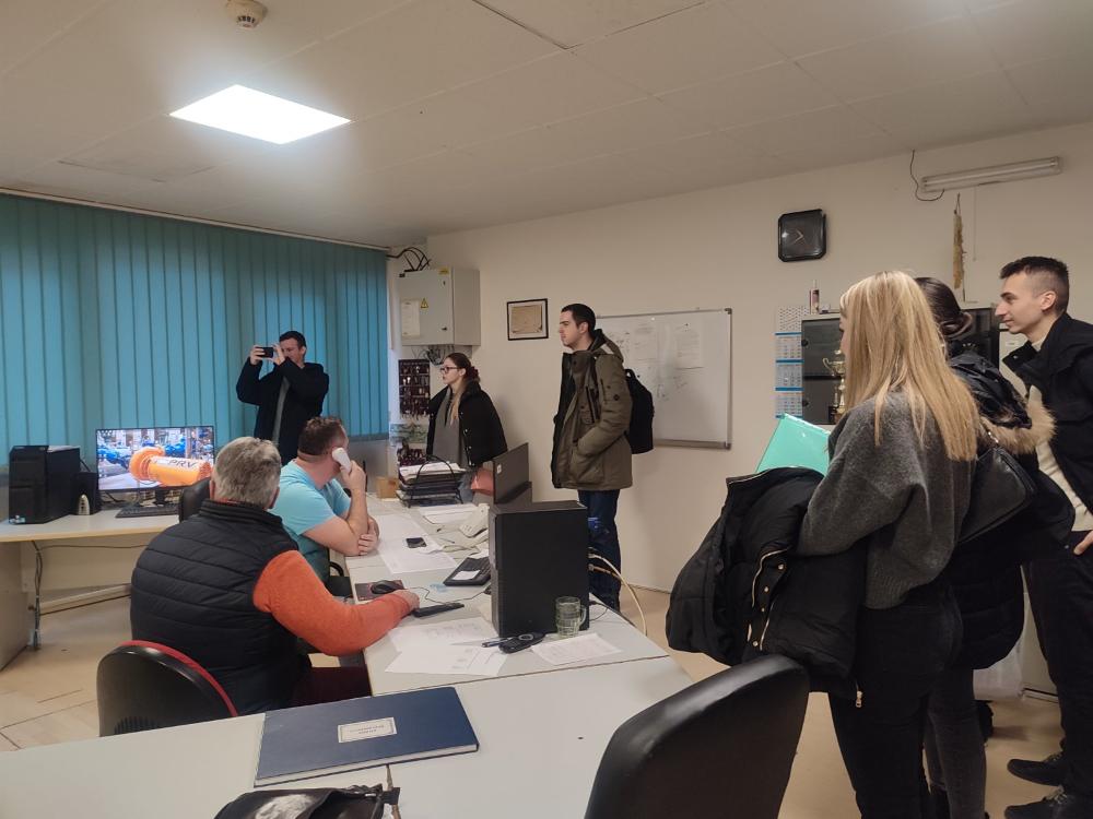 Studenti Građevinskog fakulteta u posjeti ViK-u: Znanja stečena iz oblasti hidrotehnike imali priliku vidjeti u praktičnoj primjeni u našem sistemu vodosnabdijevanja
