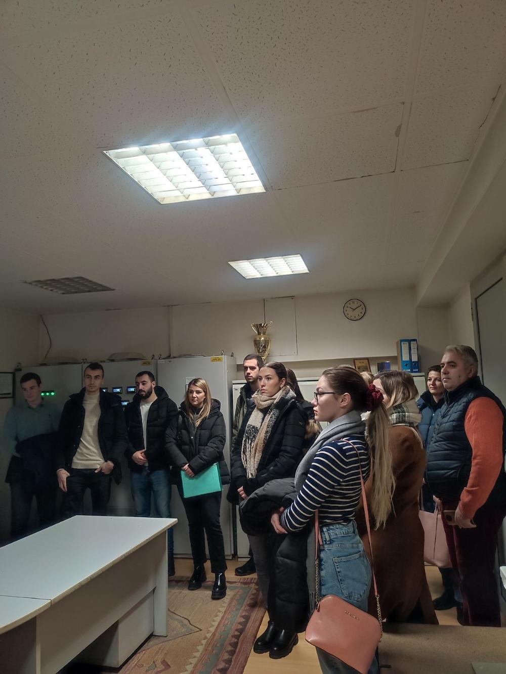 Studenti Građevinskog fakulteta u posjeti ViK-u: Znanja stečena iz oblasti hidrotehnike imali priliku vidjeti u praktičnoj primjeni u našem sistemu vodosnabdijevanja
