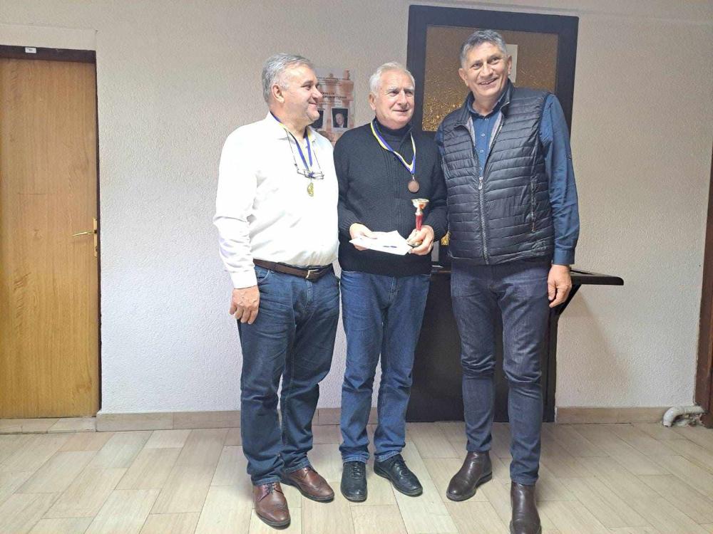 Ešef Korjenić prvoplasirani na tradicionalnom memorijalnom šahovskom turniru