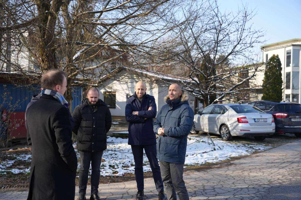 "Vodovod i kanalizacija” nabavila vozilo za prijevoz hlora, sredstva osigurala Vlada KS