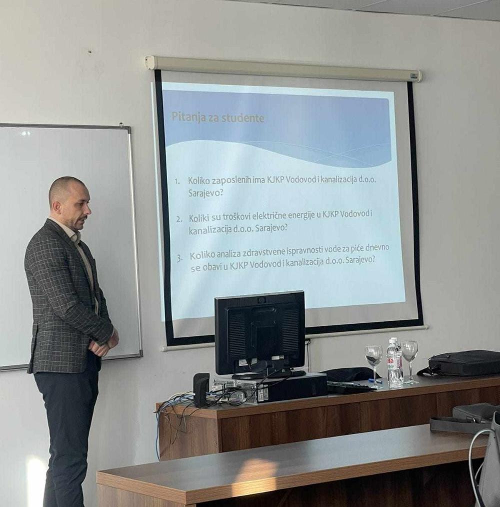 Direktor Salić održao predavanje studentima o izazovima i trendovima poslovanja javnih preduzeća