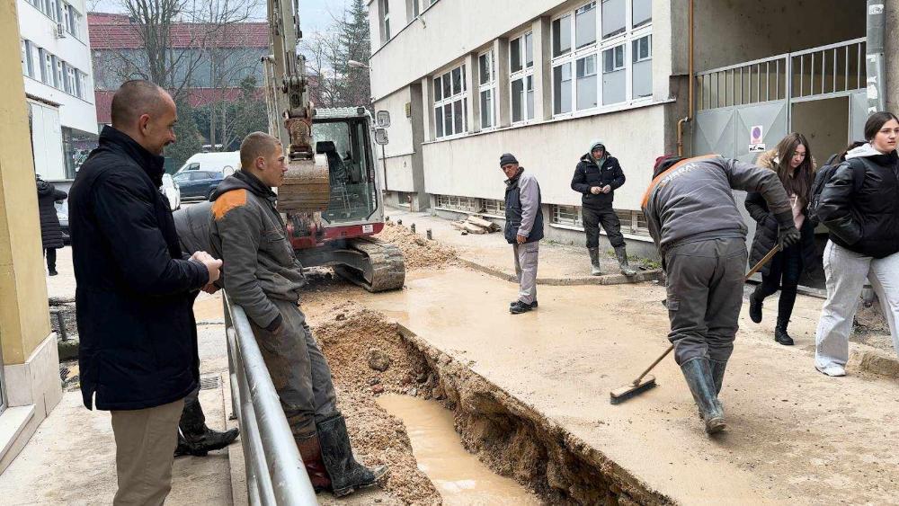U starogradskim ulicama Alajbegovića i Isevića sokak u toku rekonstrukcija vodovodne mreže