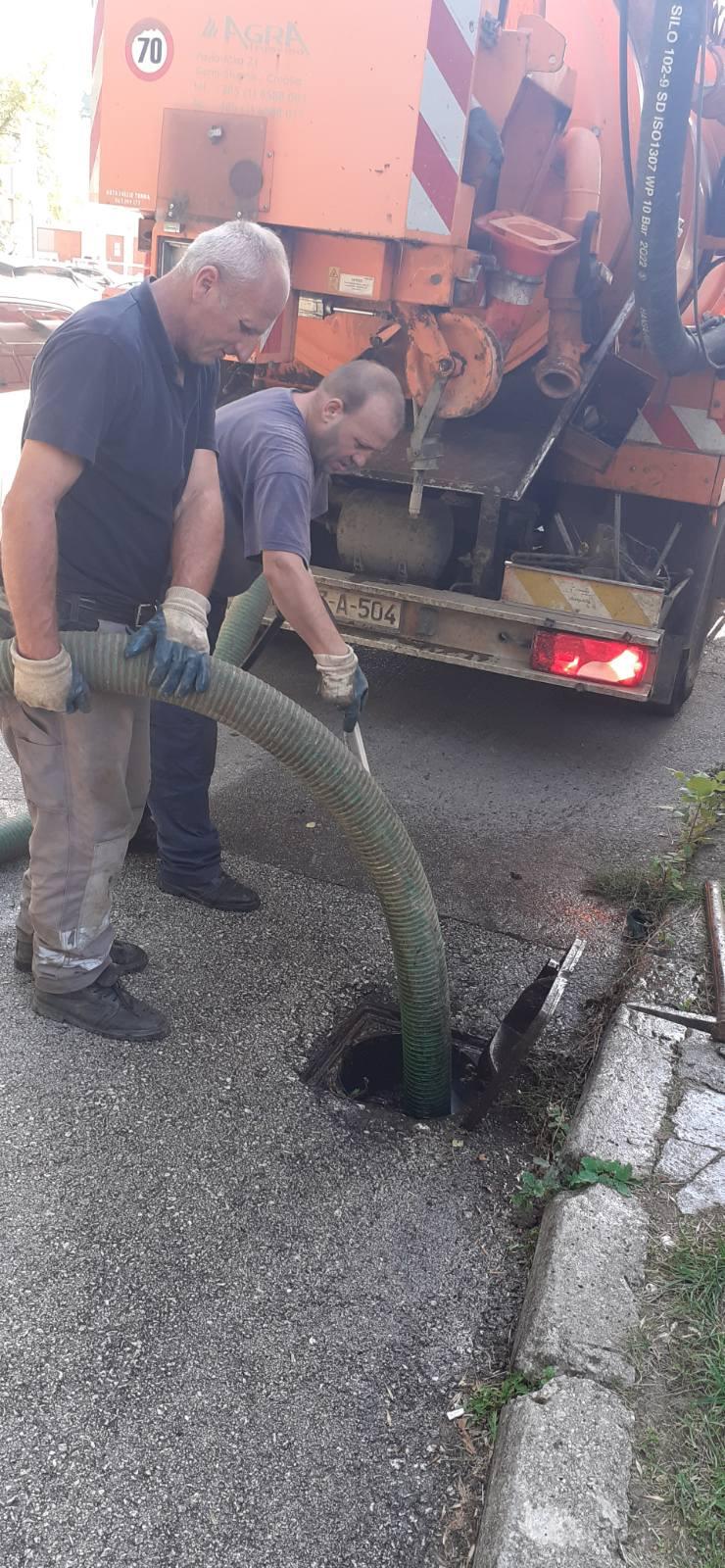 Pojačane aktivnosti radnika Pogona Kanalizacija tokom vikenda