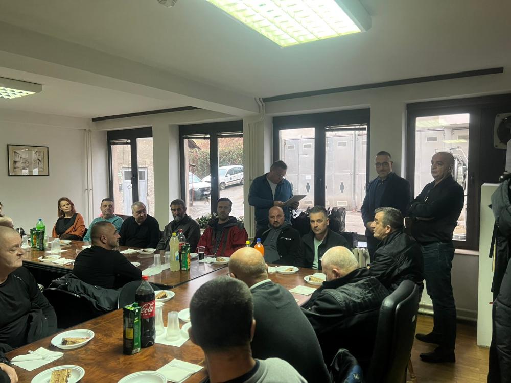 Tradicionalne aktivnosti povodom Dana preduzeća: ZAHVALNICE I POKLONI ZA DUGOGODIŠNJI RAD