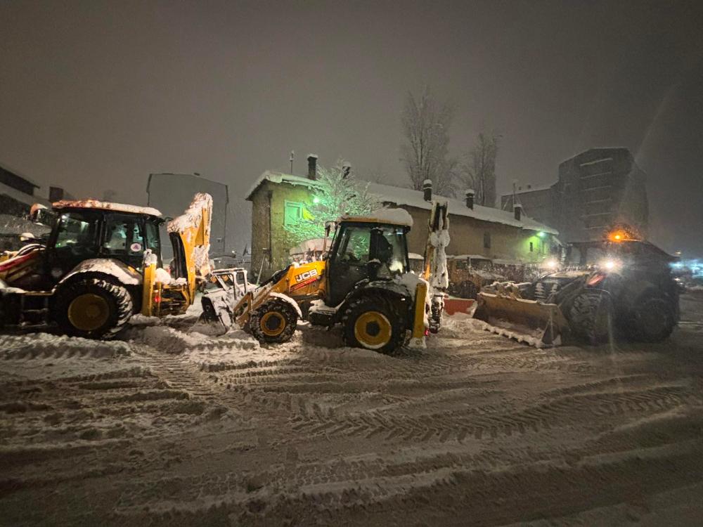 KJKP „ViK“ Sarajevo pomaže KJKP „RAD“ Sarajevo  u aktivnostima čišćenja snijega