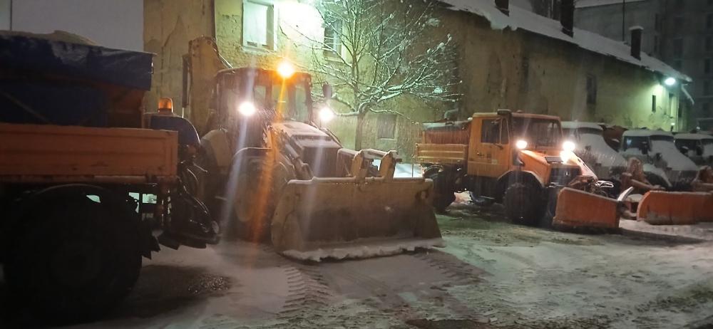 Ekipe KJKPVIK na terenu: zbog vremenskih nepogoda rad na hitnim intervencijama 