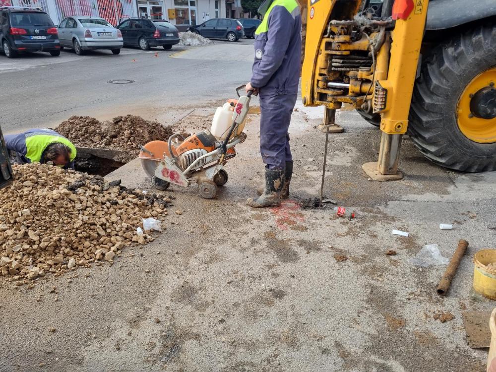 Ekipe ViK-a na terenu: u toku sanacija kvarova širom grada