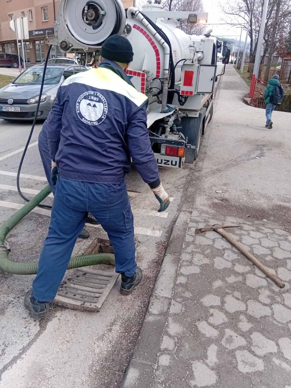 Ekipe KJKP "Vodovod i kanalizacija" d.o.o. Sarajevo na terenu u Općini Vogošća