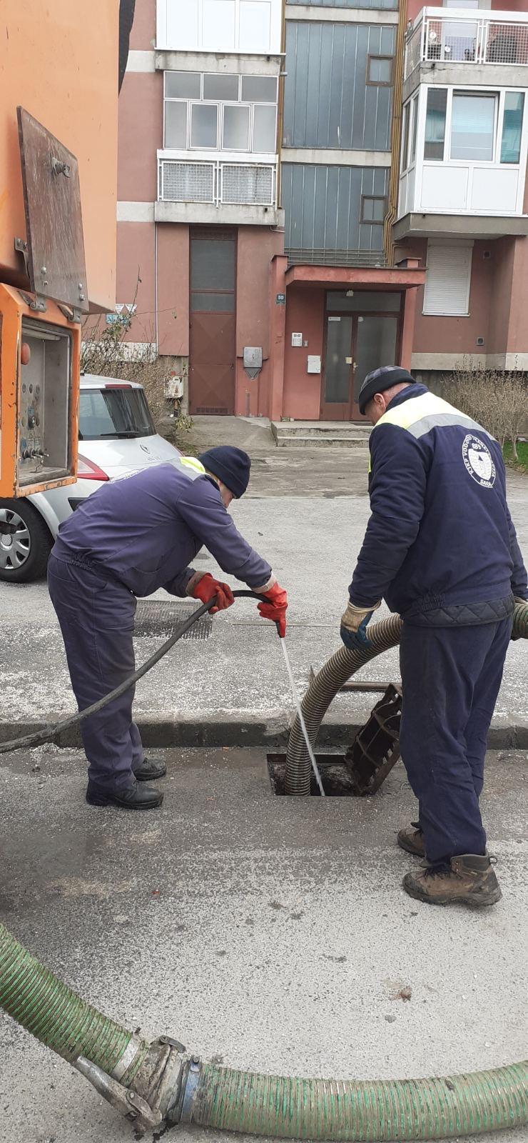 Ekipe KJKP "Vodovod i kanalizacija" d.o.o. Sarajevo na terenu u Općini Vogošća