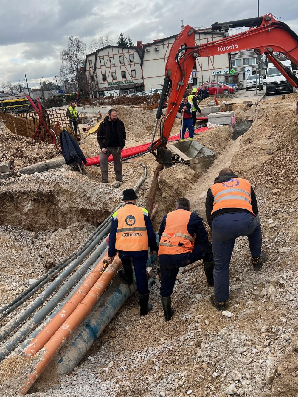Izmještanje vodovodne infrastrukture u sklopu radova na tramvajskoj pruzi Ilidža-Hrasnica