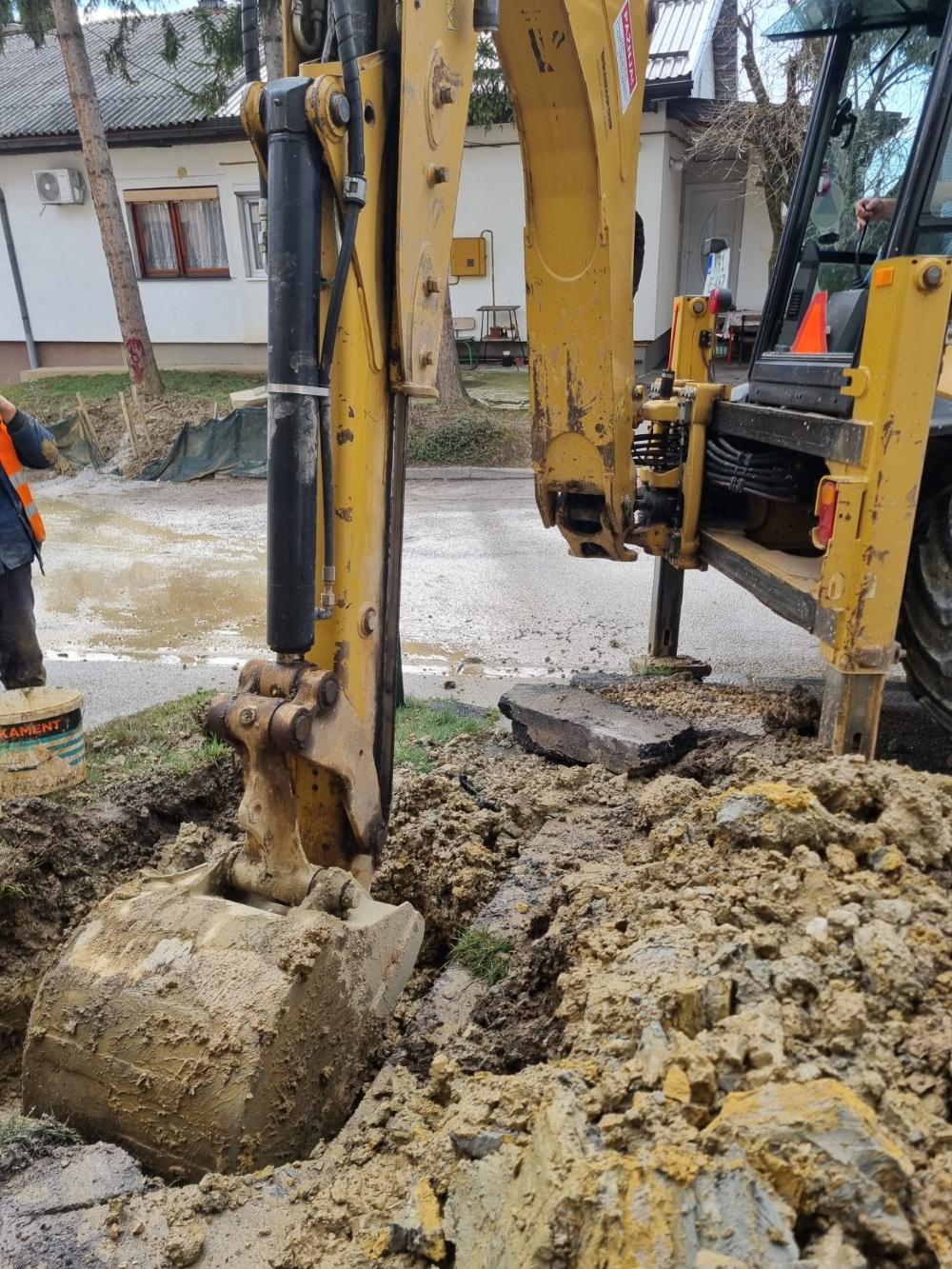 Intenzivni radovi na vodovodnoj mreži: Sanacije kvarova na više gradskih lokacija