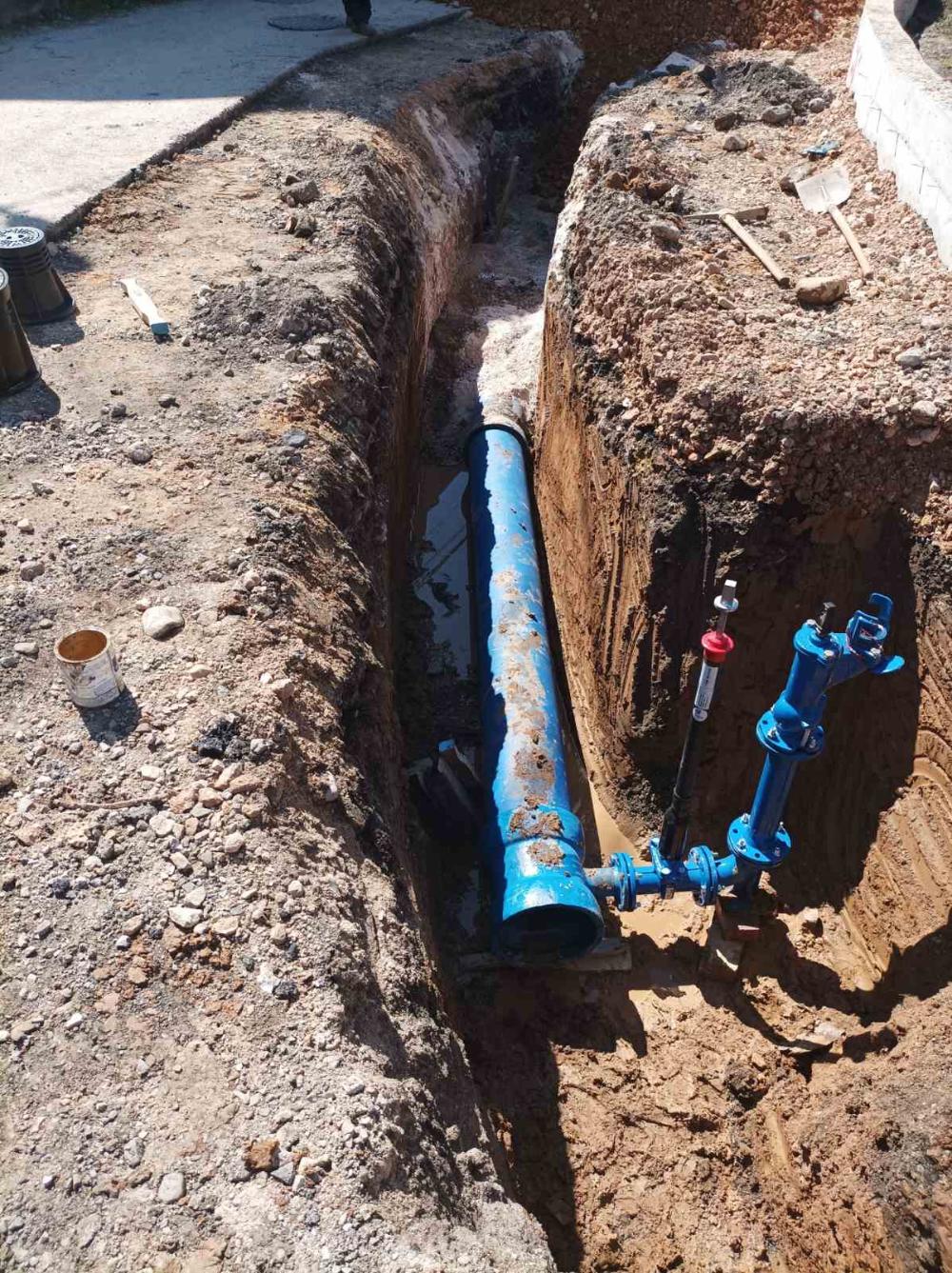 Intenzivne aktivnosti na terenu: radovi na održavanju i unapređenju vodovodne mreže 