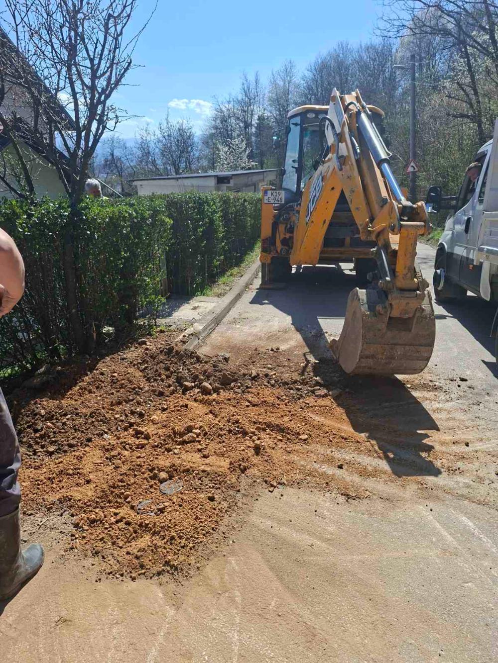 Intenzivne aktivnosti na terenu: radovi na održavanju i unapređenju vodovodne mreže 