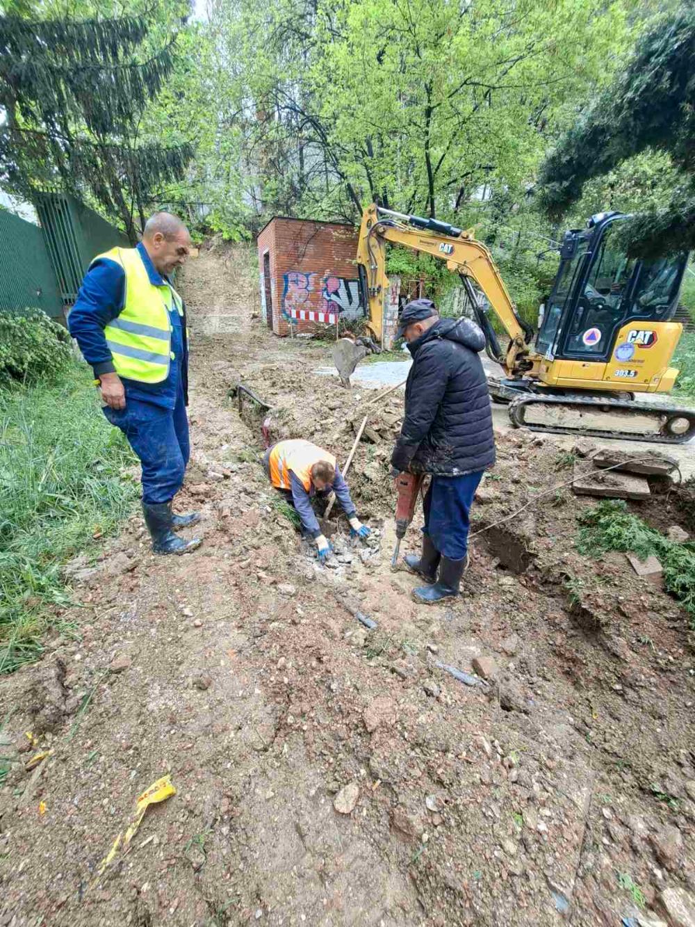 Intenzivne aktivnosti na održavanju vodovodne mreže na više lokacija u gradu