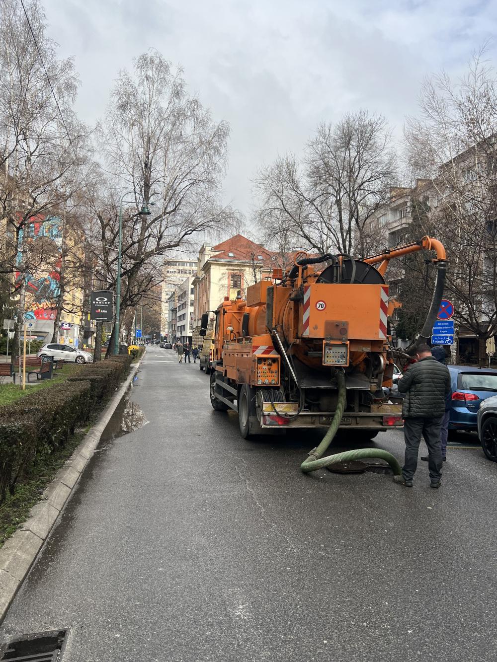 INFORMACIJA O IZVEDENIM RADOVIMA NA REKONSTRUKCIJI VODOVODNE i KANALIZACIONE MREŽE U ULICI RADIĆEVA