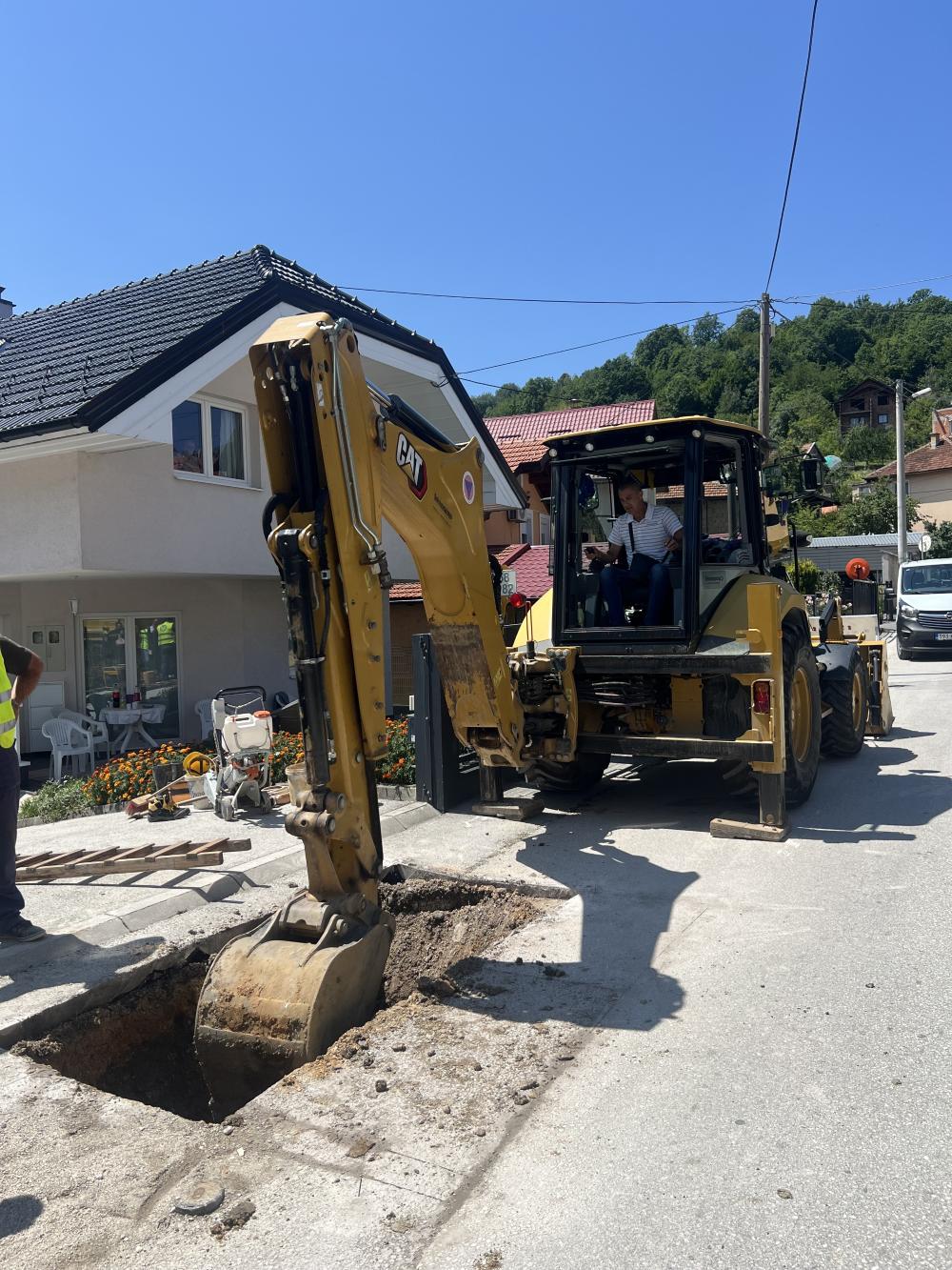Ekipe KJKP „Vodovod i kanalizacija“ d.o.o. Sarajevo i danas na terenu – nastavljene aktivnosti na sanaciji kvarova
