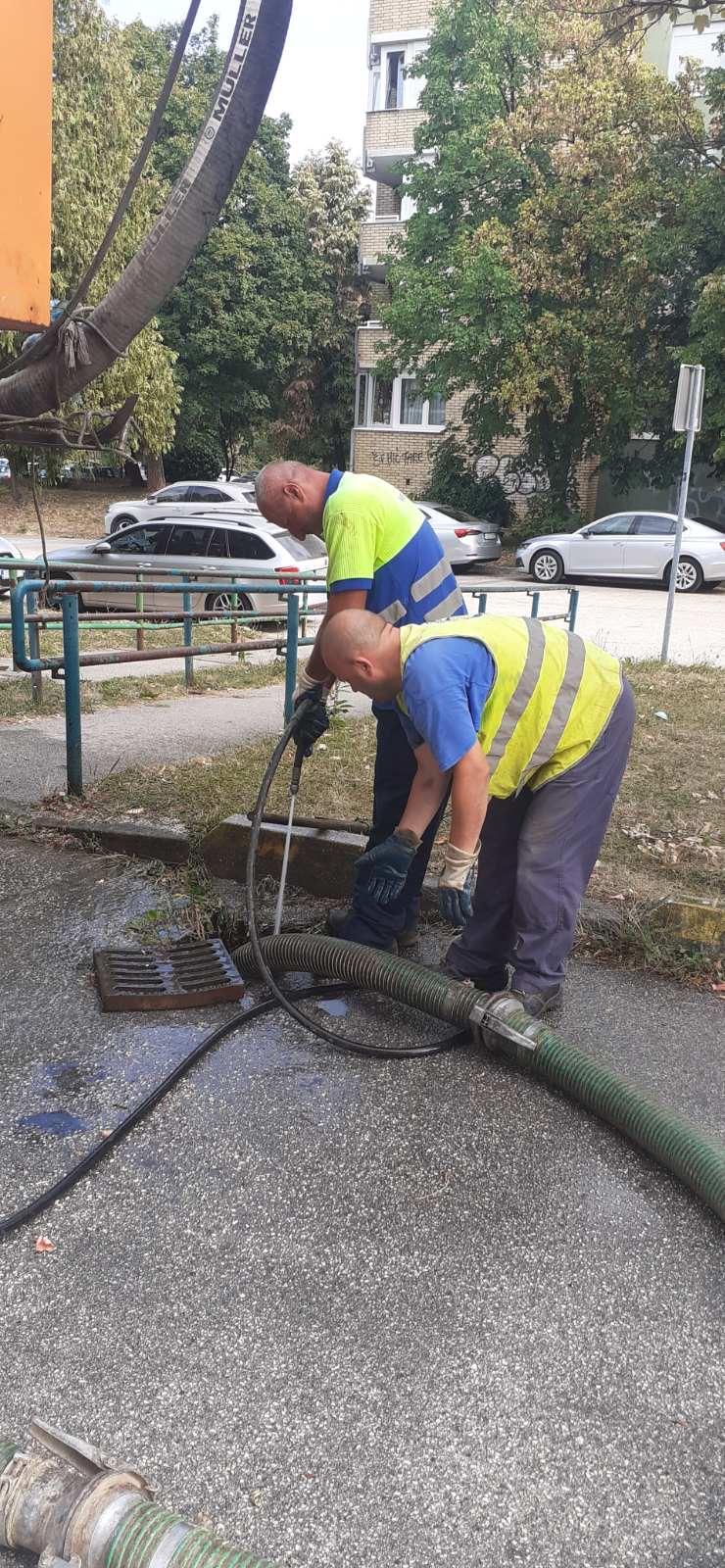 KJKP „Vodovod i kanalizacija“ priprema grad za jesenje kiše: U toku čišćenje slivnika i kanala atmosferske odvodnje