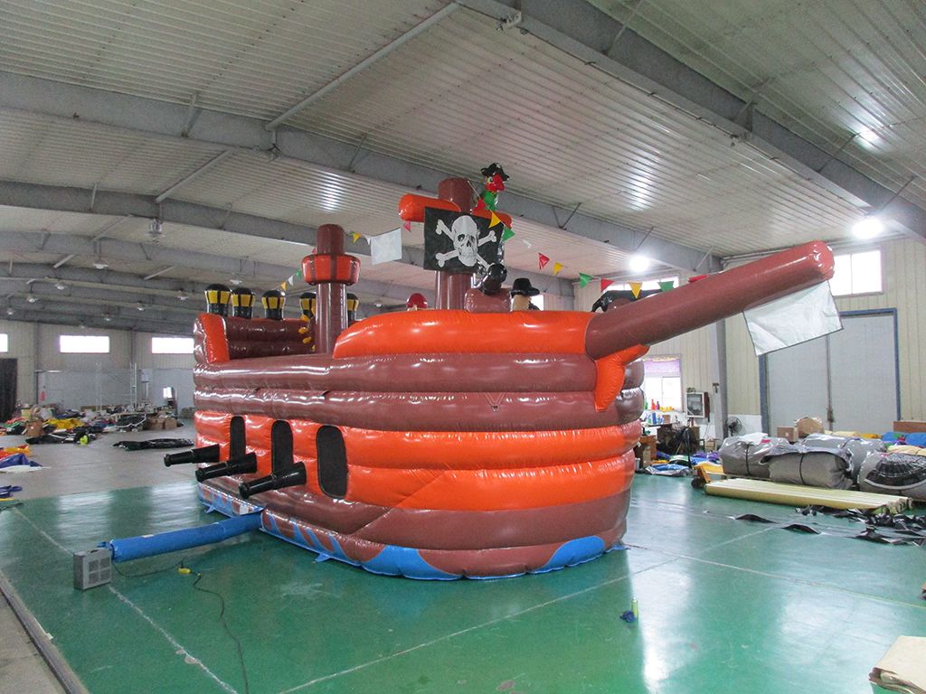 Pirate Ship Activ Center Afbeelding