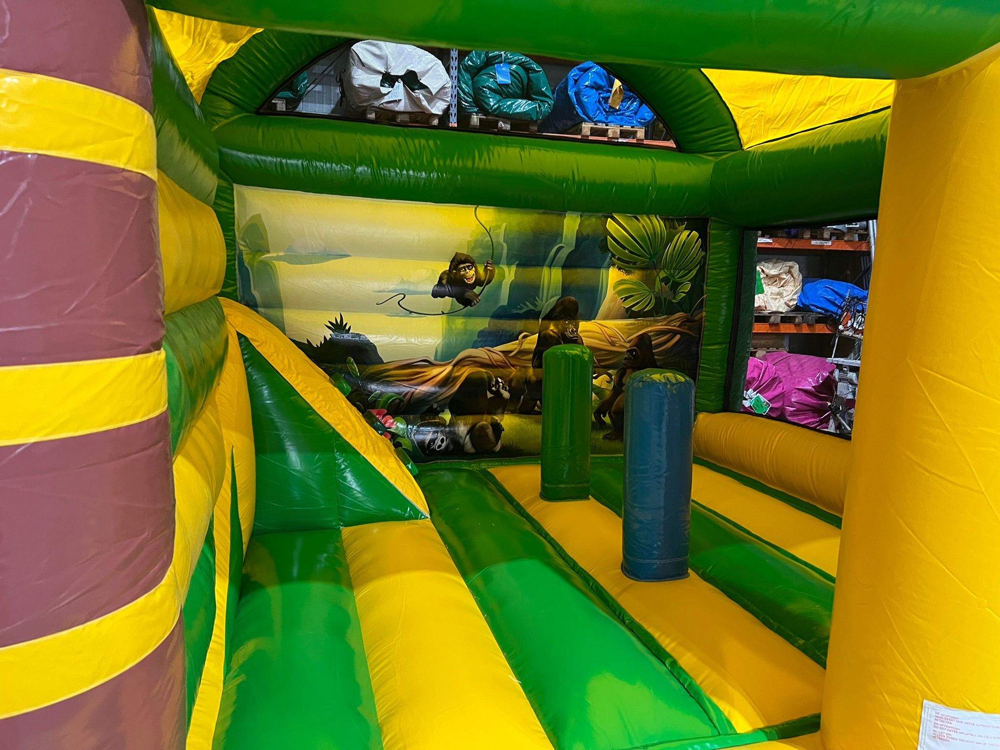 ViPa Bouncer Standard with Slide Jungle Afbeelding