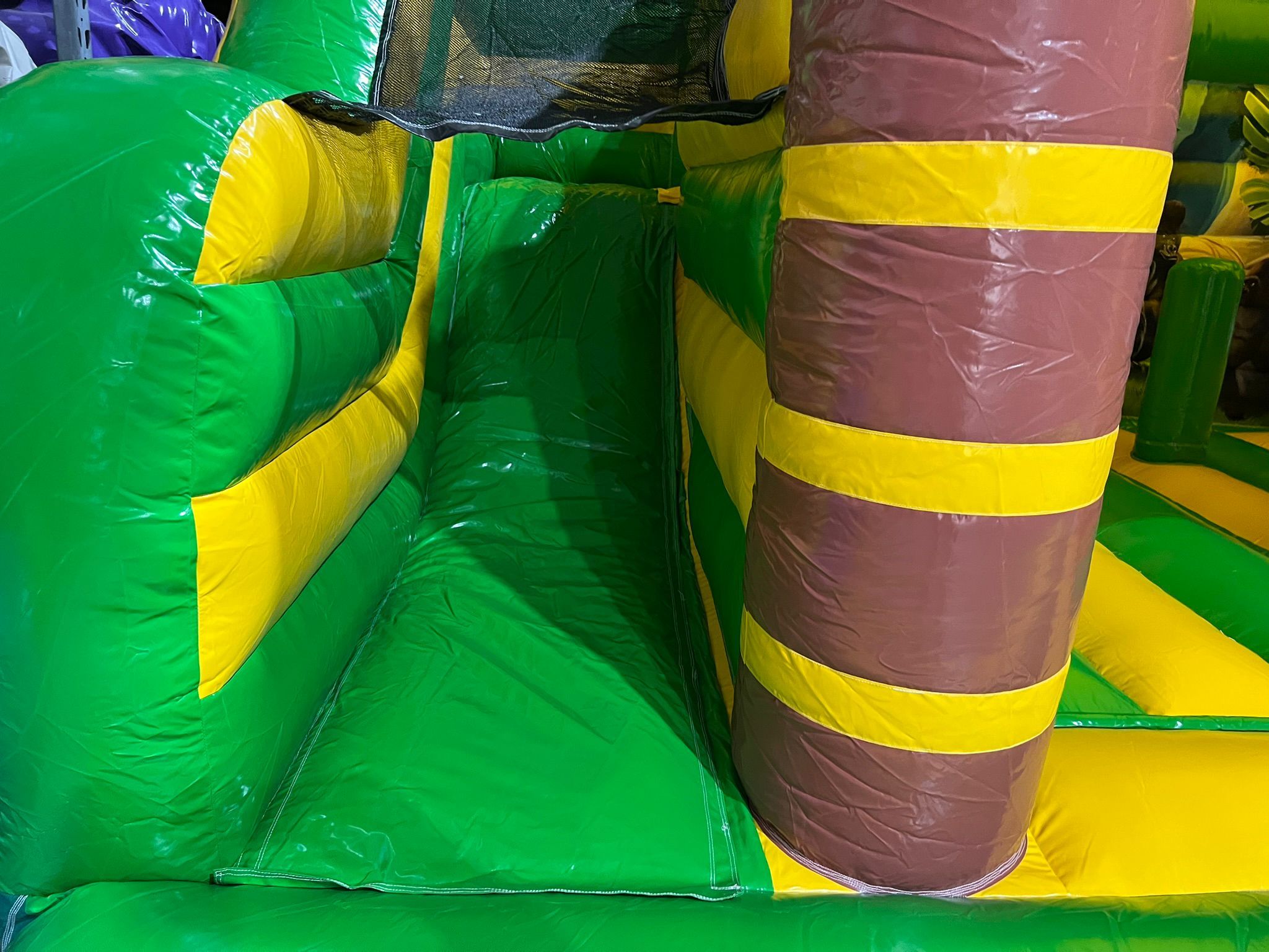 ViPa Bouncer Standard with Slide Jungle Afbeelding