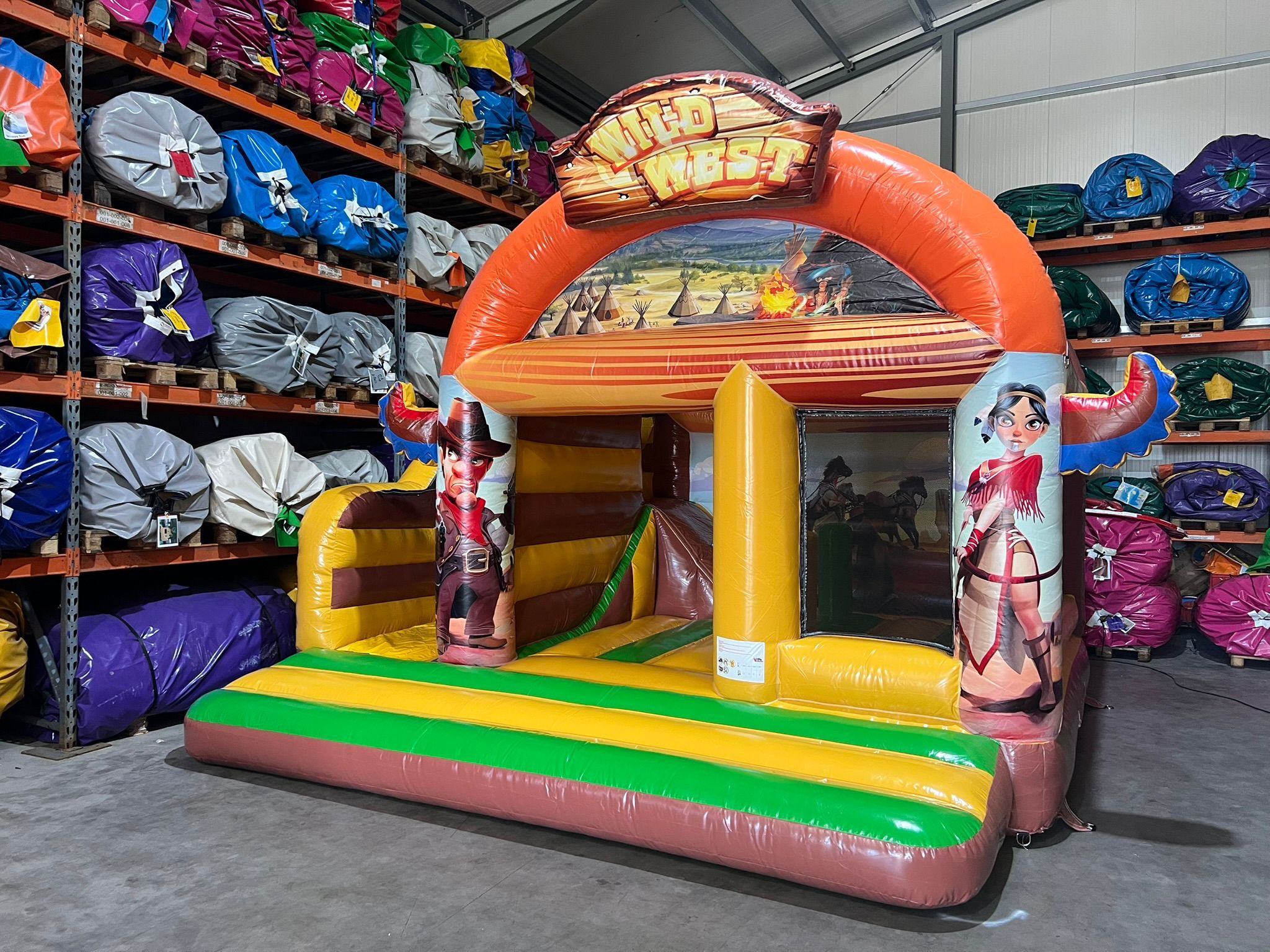 ViPa Bouncer Standard with Slide Western