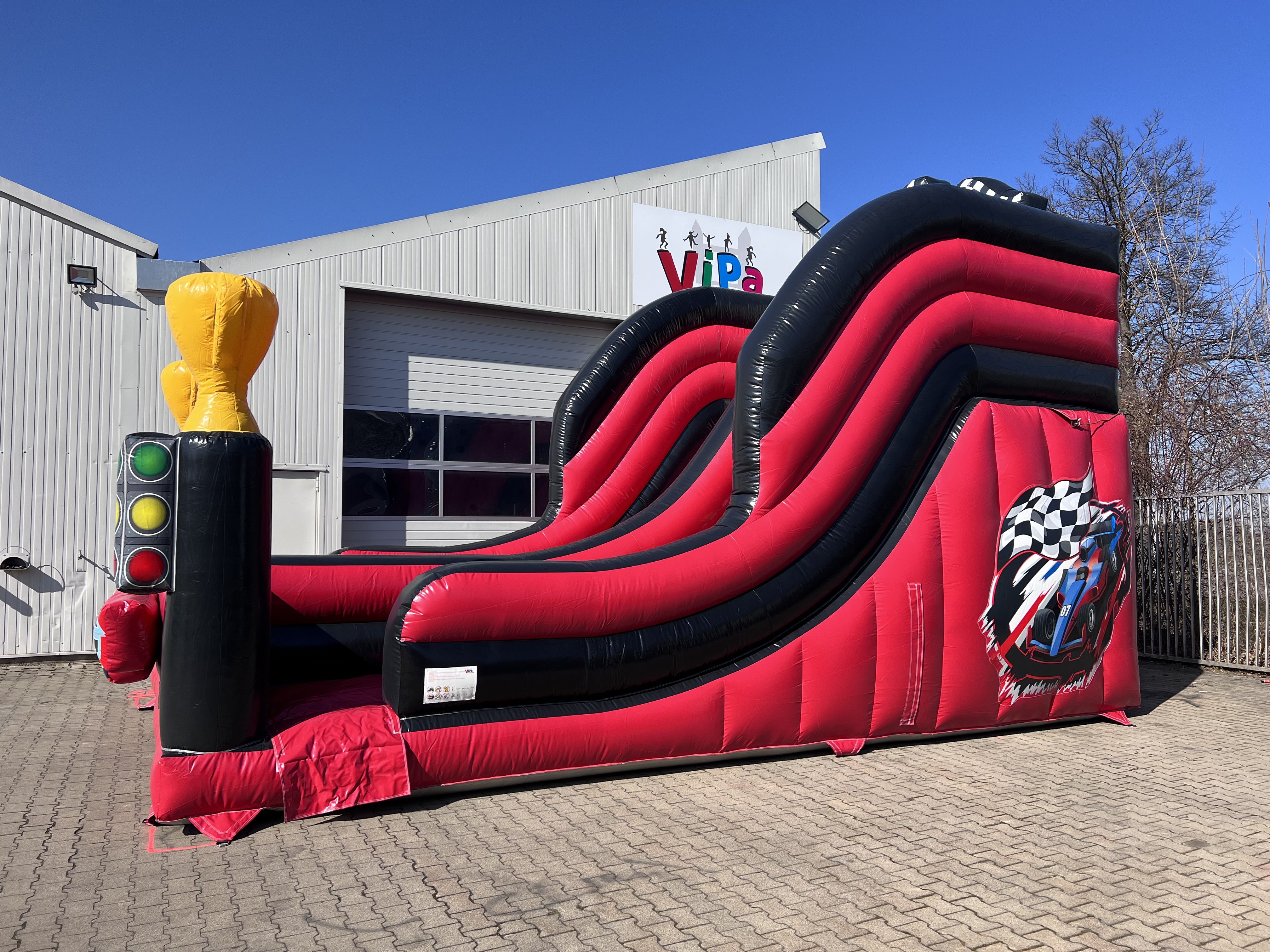 Rutsche Standard Rennauto Bild