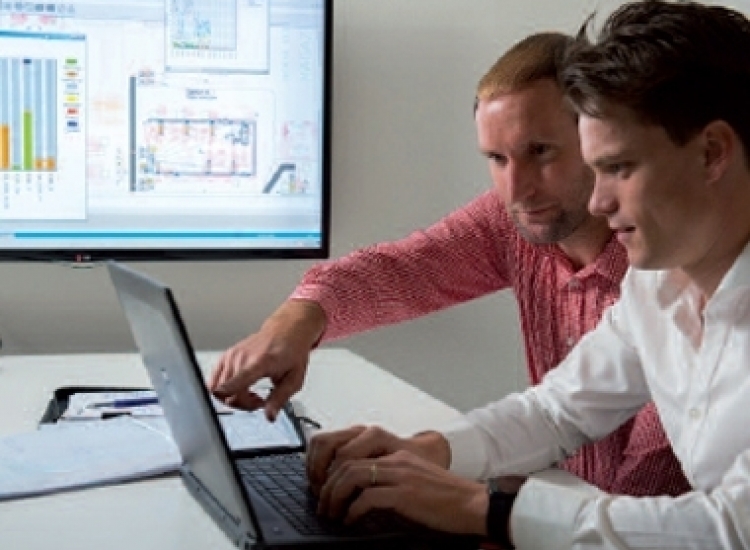 Featured image of VIRO-team uses simulations to demonstrate how factory logistics can be improved - Link Magazine Wim Klinkien Mart Bruggink 1 - Careers (EN)