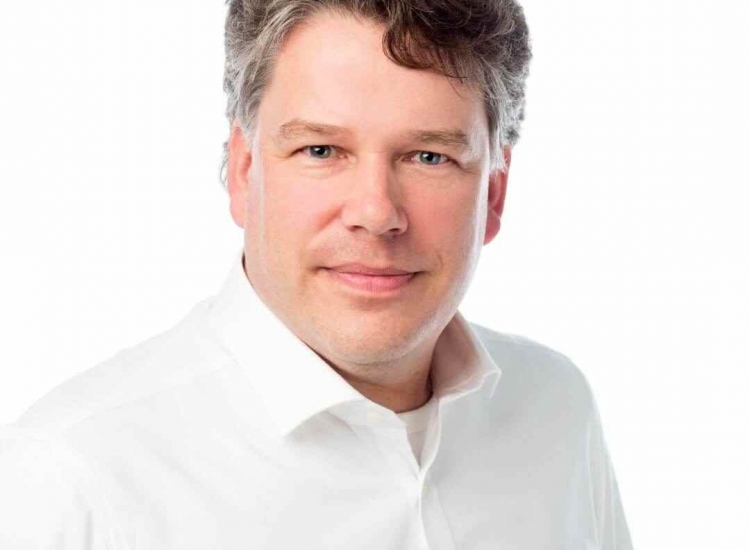 Featured image of Think like ASML, act like VIRO | Bits&Chips - Marco Storm - Careers (NL/BE)