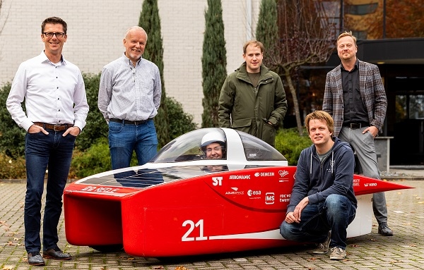 Hero image - Solar groepsfoto