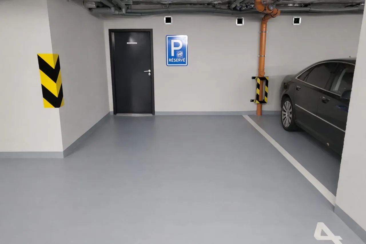 Fotografie nemovitosti: Pronájem ostatního, Garážové stání, 30 m², Na Neklance, Praha