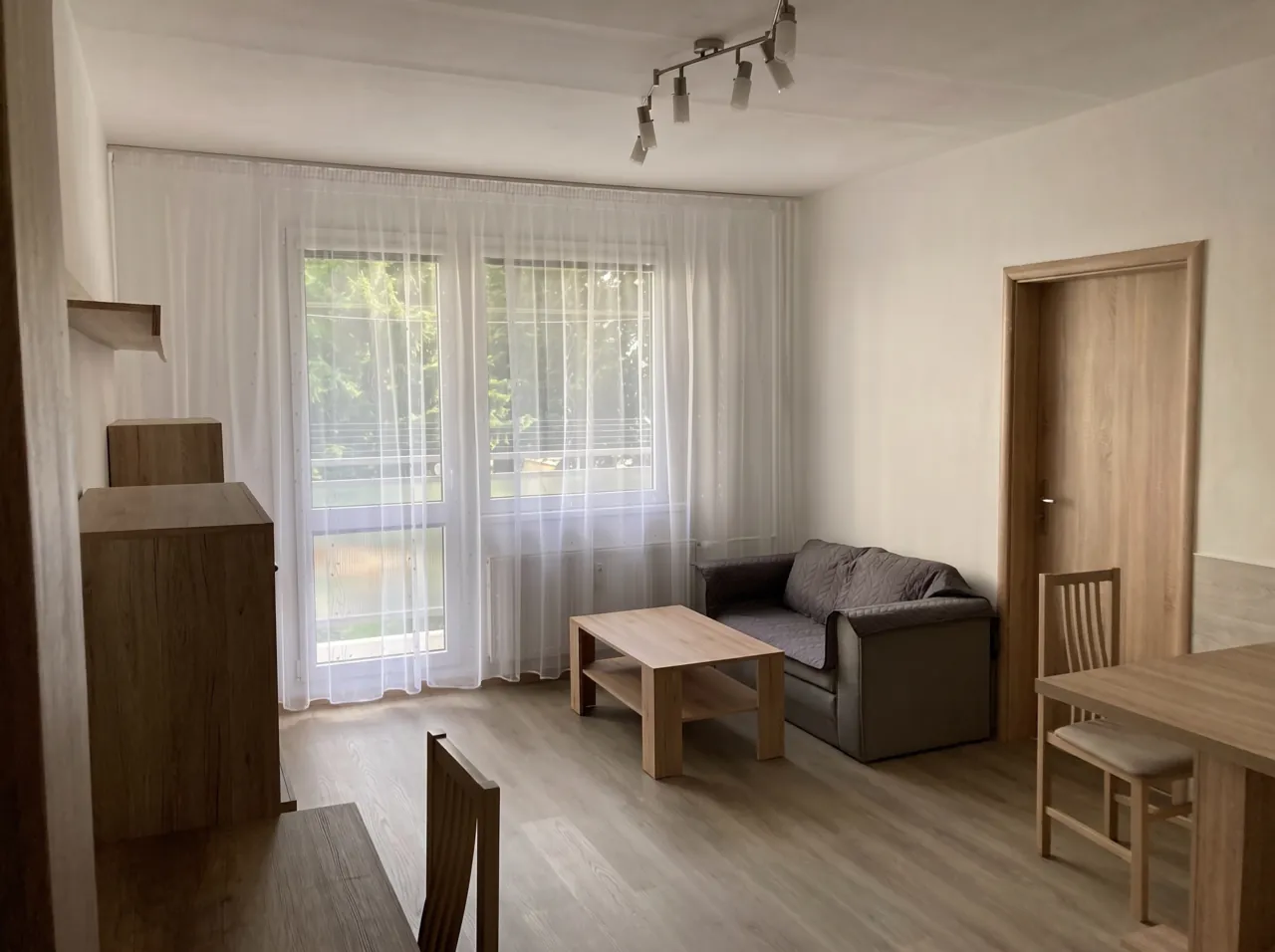 Fotografie nemovitosti: Pronájem bytu, 2+kk, 38 m², Dvůr Králové nad Labem