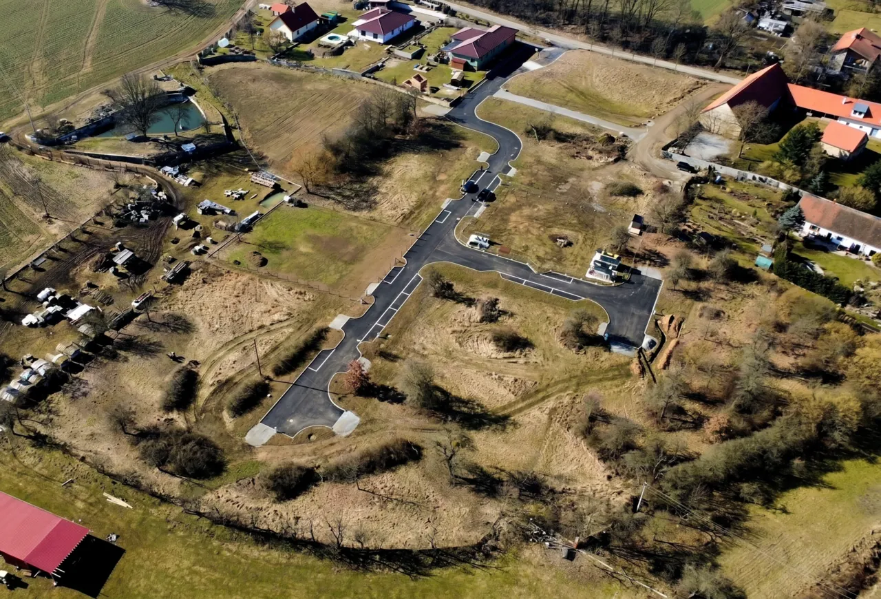Fotografie nemovitosti: Prodej pozemku, Bydlení, Dobev