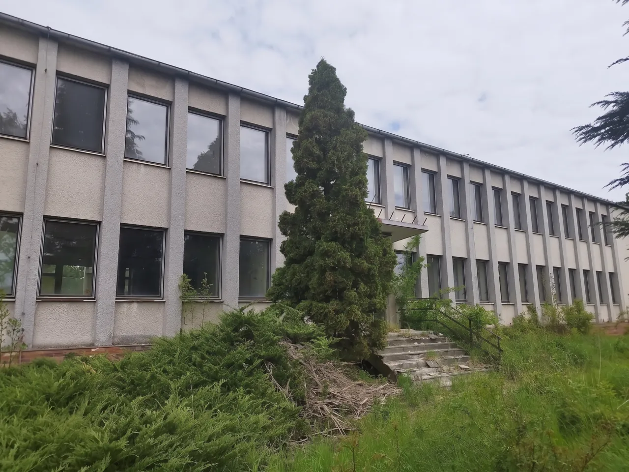 Fotografie nemovitosti: Prodej komerčního objektu, Kanceláře, 1000 m², Zákupy