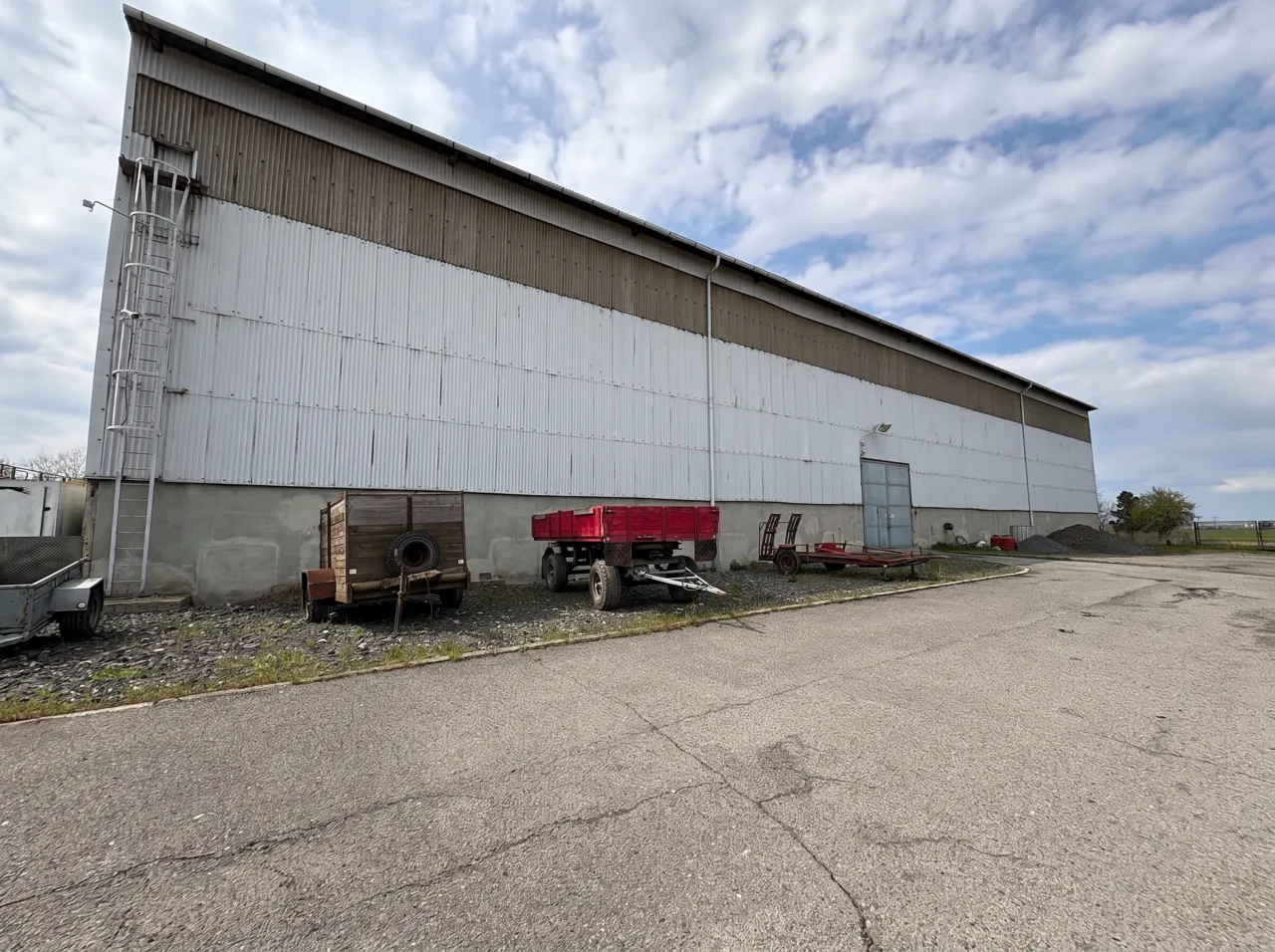 Fotografie nemovitosti: Pronájem komerčního objektu, Sklady, 1200 m², Rohov