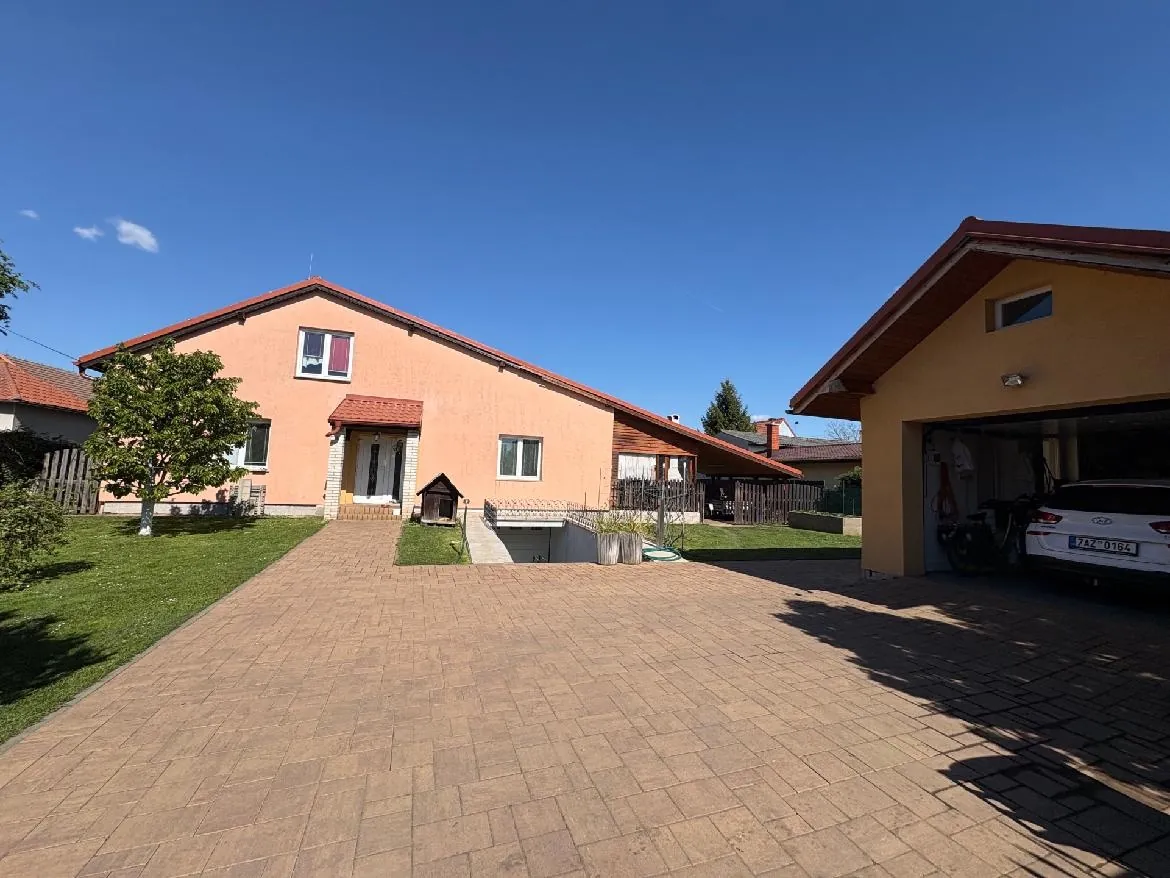 Fotografie nemovitosti: Prodej domu, Rodinný, 250 m², Libiš