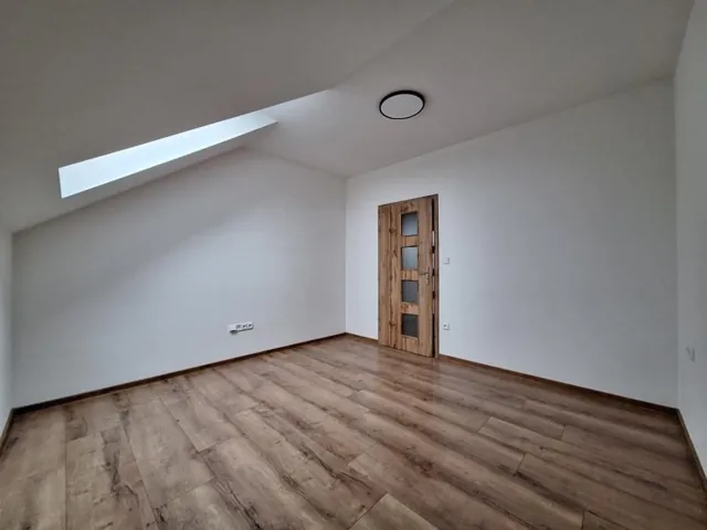 Fotografie nemovitosti: Chyňava
