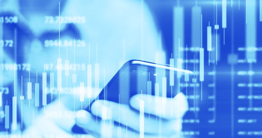 This image shows online trading and is related to an article by CMTrading on online trading and the markets.