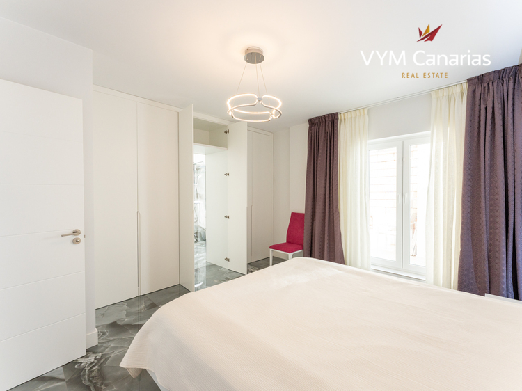 House / Villa El Duque-Costa Adeje, Adeje