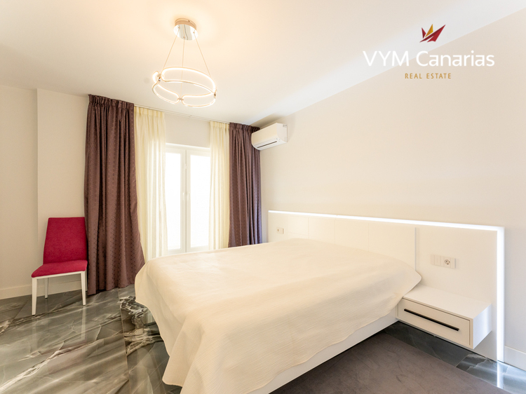 House / Villa El Duque-Costa Adeje, Adeje